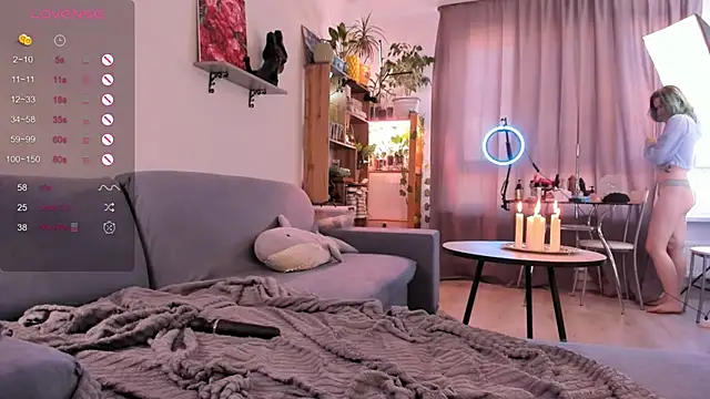 Snapshot of alisahug chatting on 01/15/26, 08:52 alisahug online show from 01/15/26, 08:52