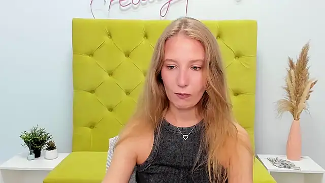 LolaWilsons online show from 06/20/26, 07:22