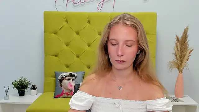 LolaWilsons online show from 06/26/26, 06:40
