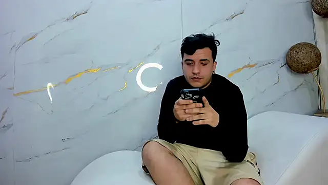 SlimLoves online show from 02/16/26, 07:48