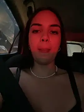 Snapshot of gabyaridi chatting on 11/30/25, 10:47 gabyaridi online show from 11/30/25, 10:47