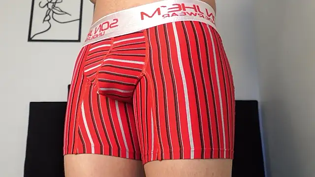 Snapshot of MarcoAlexLatino chatting on 02/12/26, 03:34 MarcoAlexLatino online show from 02/12/26, 03:34