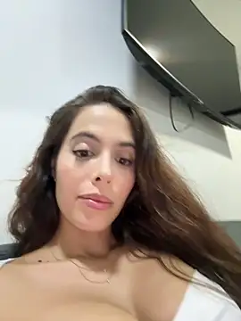 Snapshot of Amber_Rush_ chatting on 10/01/25, 08:04 Amber Rush online show from 10/01/25, 08:04