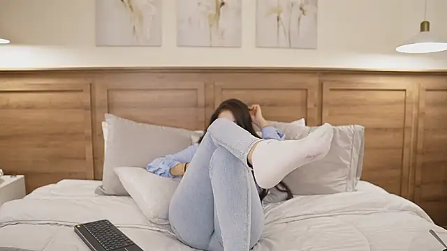 Snapshot of Amber_Rush_ chatting on 03/12/26, 10:38 Amber Rush online show from 03/12/26, 10:38