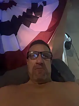 Snapshot of Manwhorxxlcock chatting on 10/24/25, 07:43 Manwhorxxlcock online show from 10/24/25, 07:43