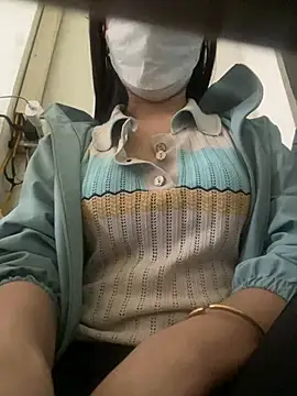 Snapshot of Tuongvy05 chatting on 03/07/25, 05:51 Tuongvy05 online show from 03/07/25, 05:51