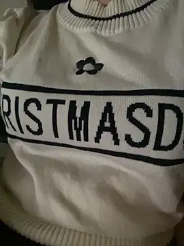 Snapshot of Tuongvy05 chatting on 10/06/25, 03:20 Tuongvy05 online show from 10/06/25, 03:20