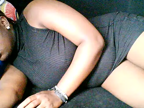 smileyboobs1 online show from 11/04/25, 06:51