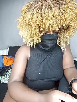 smileyboobs1 online show from 11/11/25, 01:38