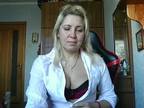 IrinaB1 online show from 11/02/25, 07:11