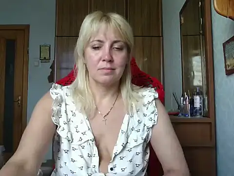 IrinaB1 online show from 06/21/26, 07:33