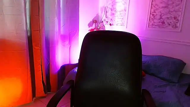 Susana hank2 online show from 02/24/25, 08:14