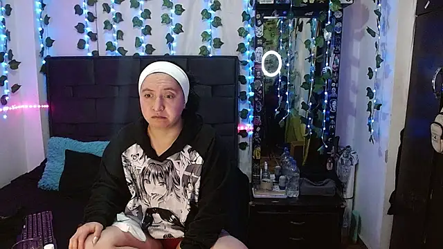 the lesbian game online show from 09/12/25, 02:44