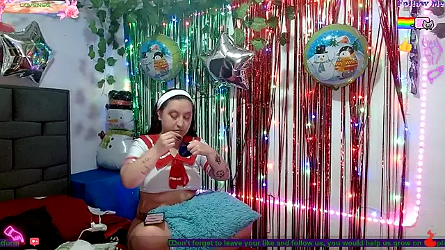 the lesbian game online show from 12/22/25, 07:33