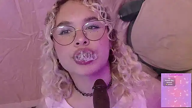 Haelycute online show from 05/08/26, 11:32