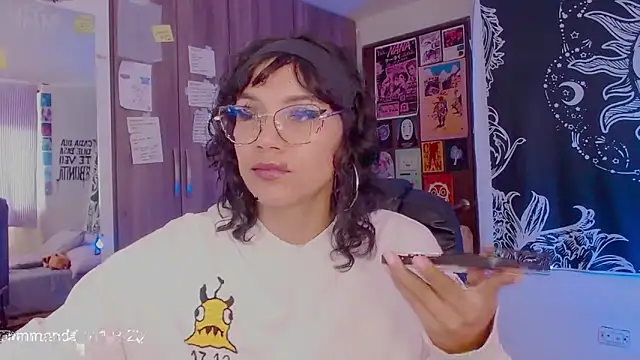 melissahowl online show from 10/14/25, 04:19