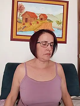 Snapshot of IsisBlake chatting on 06/27/26, 05:29 IsisBlake online show from 06/27/26, 05:29