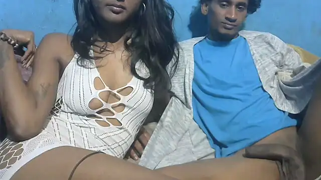 indiangeni20 online show from 12/13/25, 07:53