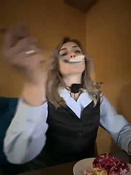 Snapshot of Crazy-Rosa chatting on 01/31/25, 02:49 Crazy-Rosa online show from 01/31/25, 02:49