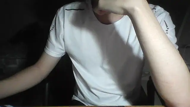 YunheLEE online show from 04/08/26, 02:17