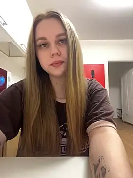Snapshot of Marylallka5 chatting on 04/12/26, 05:40 Marylallka5 online show from 04/12/26, 05:40