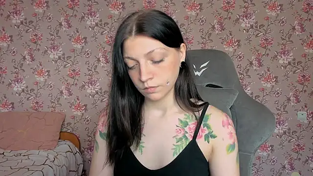 Lolly Haze online show from 05/12/26, 03:58