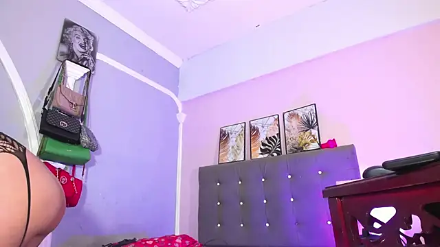 sexy-luna-star-ts online show from 12/17/25, 11:33