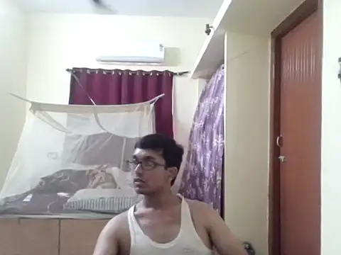 Snapshot of THE_NAKED_BOY chatting on 02/23/26, 04:43 THE NAKED BOY online show from 02/23/26, 04:43