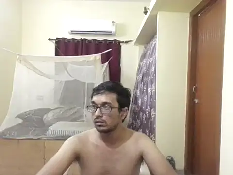 Snapshot of THE_NAKED_BOY chatting on 04/01/26, 01:41 THE NAKED BOY online show from 04/01/26, 01:41