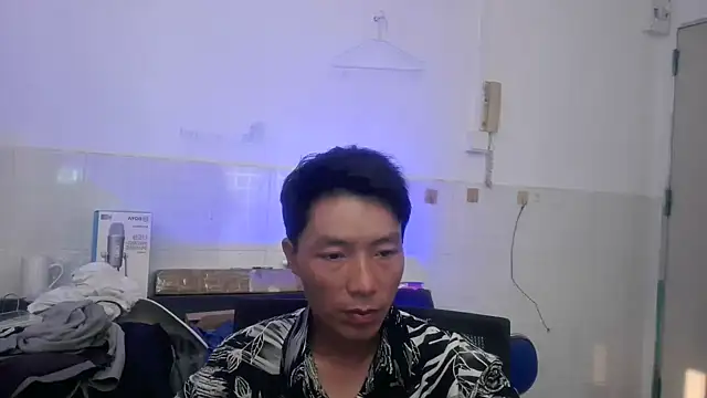 xhqds online show from 04/22/26, 08:39