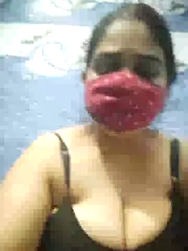 kirti  arora online show from 01/04/25, 07:24