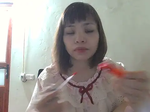 Angela-Eira online show from 11/07/25, 08:53