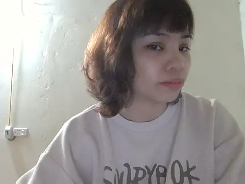 Angela-Eira online show from 12/15/25, 08:57