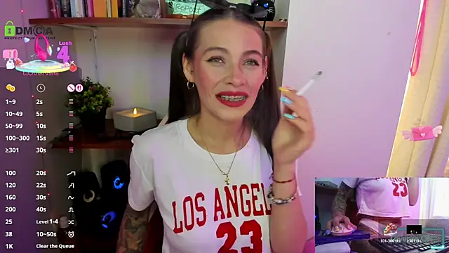 Snapshot of sweetlittlelisa chatting on 11/11/25, 08:42 sweetlittlelisa online show from 11/11/25, 08:42