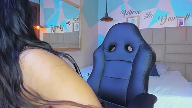 Snapshot of lalytulu99 chatting on 01/17/25, 10:45 lalytulu99 online show from 01/17/25, 10:45