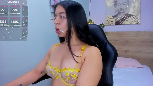 Snapshot of lalytulu99 chatting on 09/21/25, 05:58 lalytulu99 online show from 09/21/25, 05:58