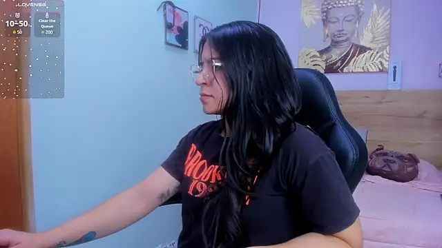 Snapshot of lalytulu99 chatting on 11/29/25, 06:33 lalytulu99 online show from 11/29/25, 06:33