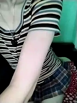 Luxcute286 online show from 05/02/26, 11:54