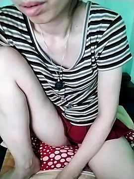 Snapshot of Luxcute286 chatting on 05/29/26, 02:42 Luxcute286 online show from 05/29/26, 02:42