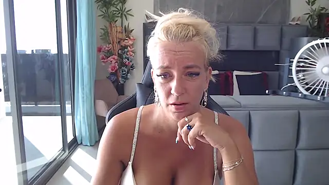 Snapshot of Wendysexyx chatting on 08/02/26, 12:47 Wendysexyx online show from 08/02/26, 12:47