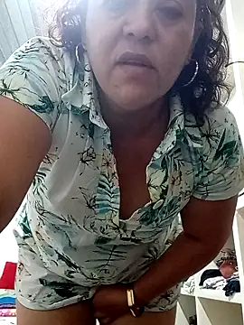 Snapshot of Fulopp15 chatting on 12/19/24, 10:24 Fulopp15 online show from 12/19/24, 10:24