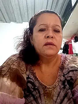 Snapshot of Fulopp15 chatting on 12/20/24, 02:27 Fulopp15 online show from 12/20/24, 02:27