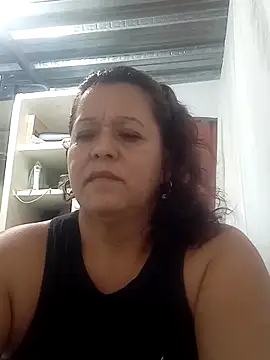 Snapshot of Fulopp15 chatting on 01/12/25, 01:37 Fulopp15 online show from 01/12/25, 01:37