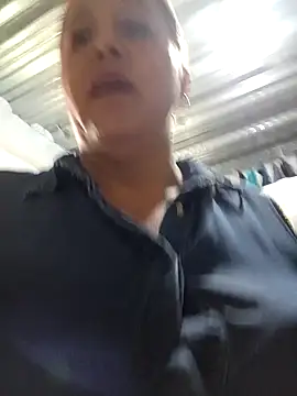 Snapshot of Fulopp15 chatting on 02/10/25, 02:59 Fulopp15 online show from 02/10/25, 02:59