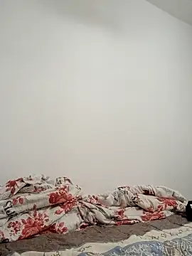 Dulce000000 online show from 05/17/26, 01:25