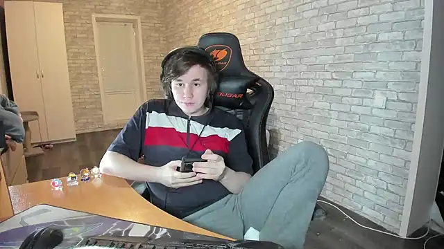 iliaskrislove online show from 03/22/25, 08:04