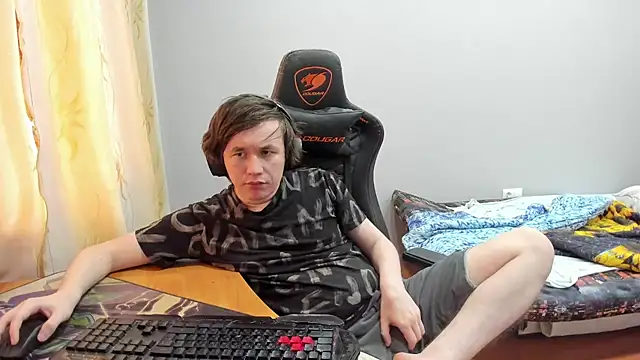 iliaskrislove online show from 09/27/25, 04:17