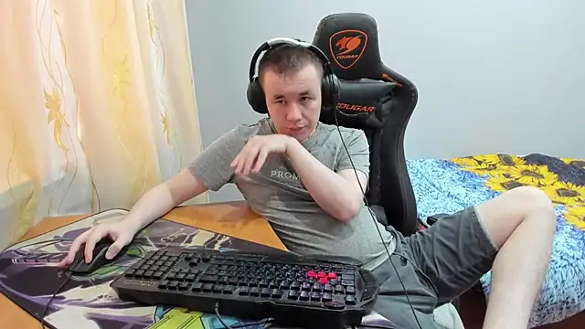 iliaskrislove online show from 10/15/25, 04:01