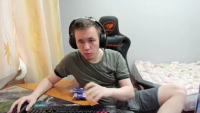 iliaskrislove online show from 12/04/25, 05:39