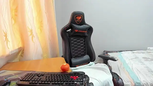 iliaskrislove online show from 04/23/26, 01:35